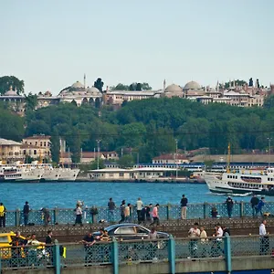 Holiday İstanbul