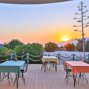 3* Otel Lacitrus And